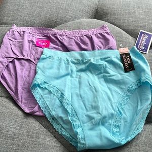Womens Underwear - size 9 - NWT